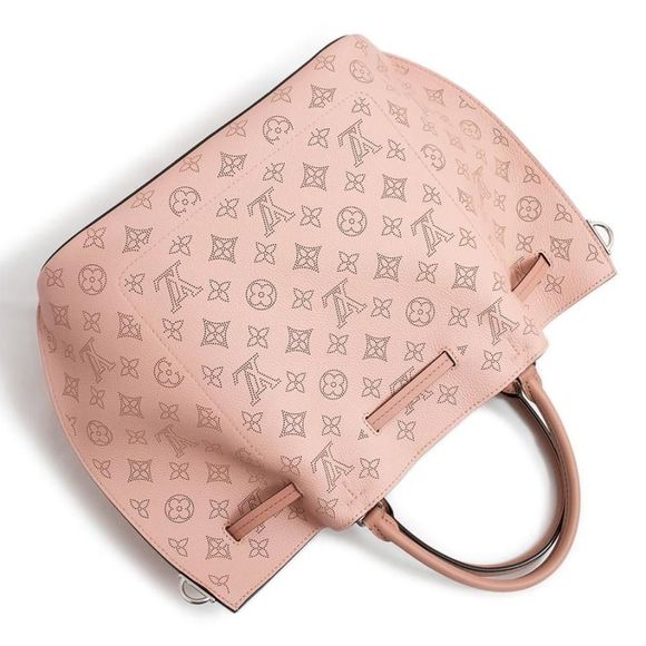 Louis Vuitton Girolatta Monogram Mahina Magnolia Pink Shoulder Bag - Picture 6 of 11
